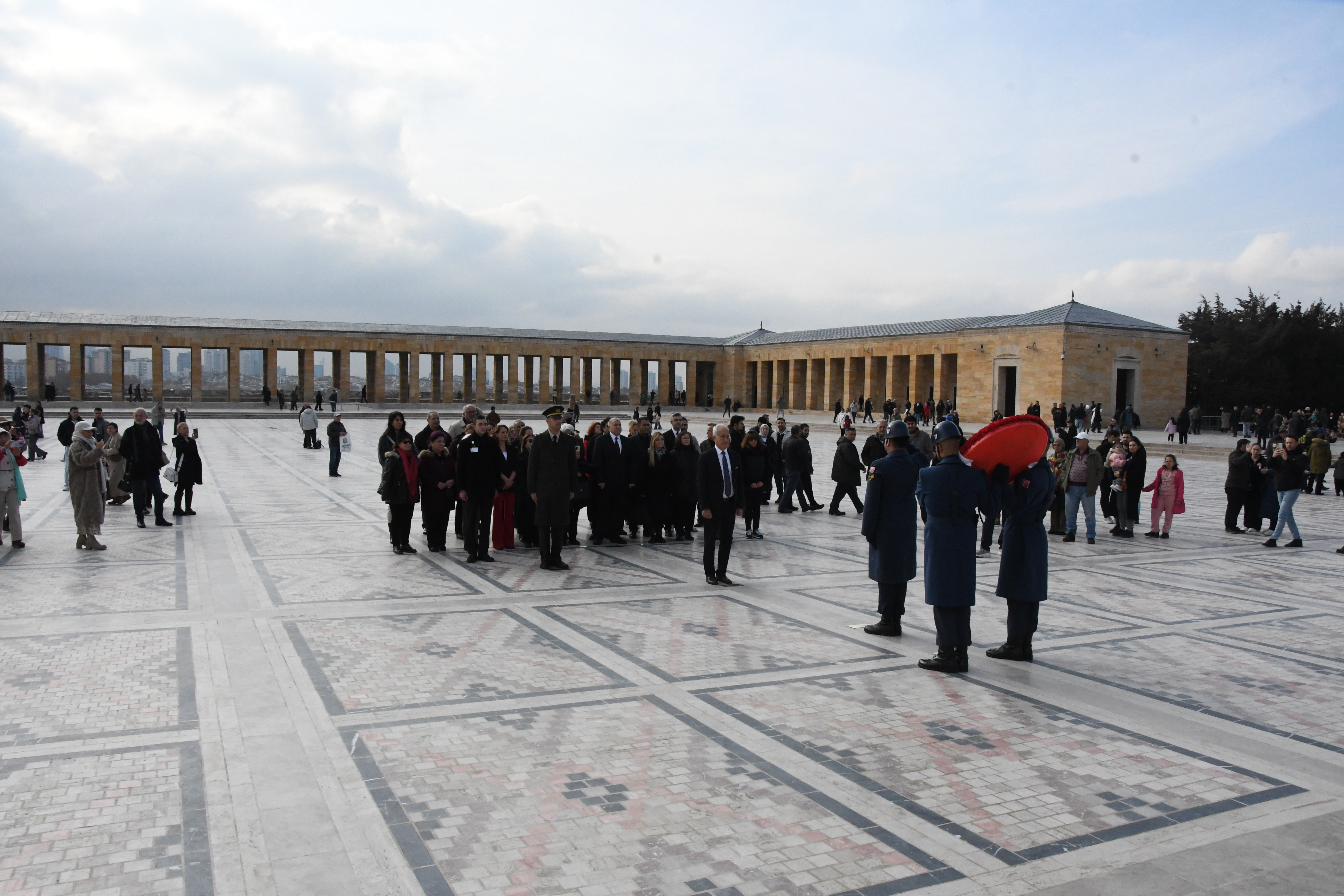 DERNEĞİMİZ ANITKABİR ZİYARETİ