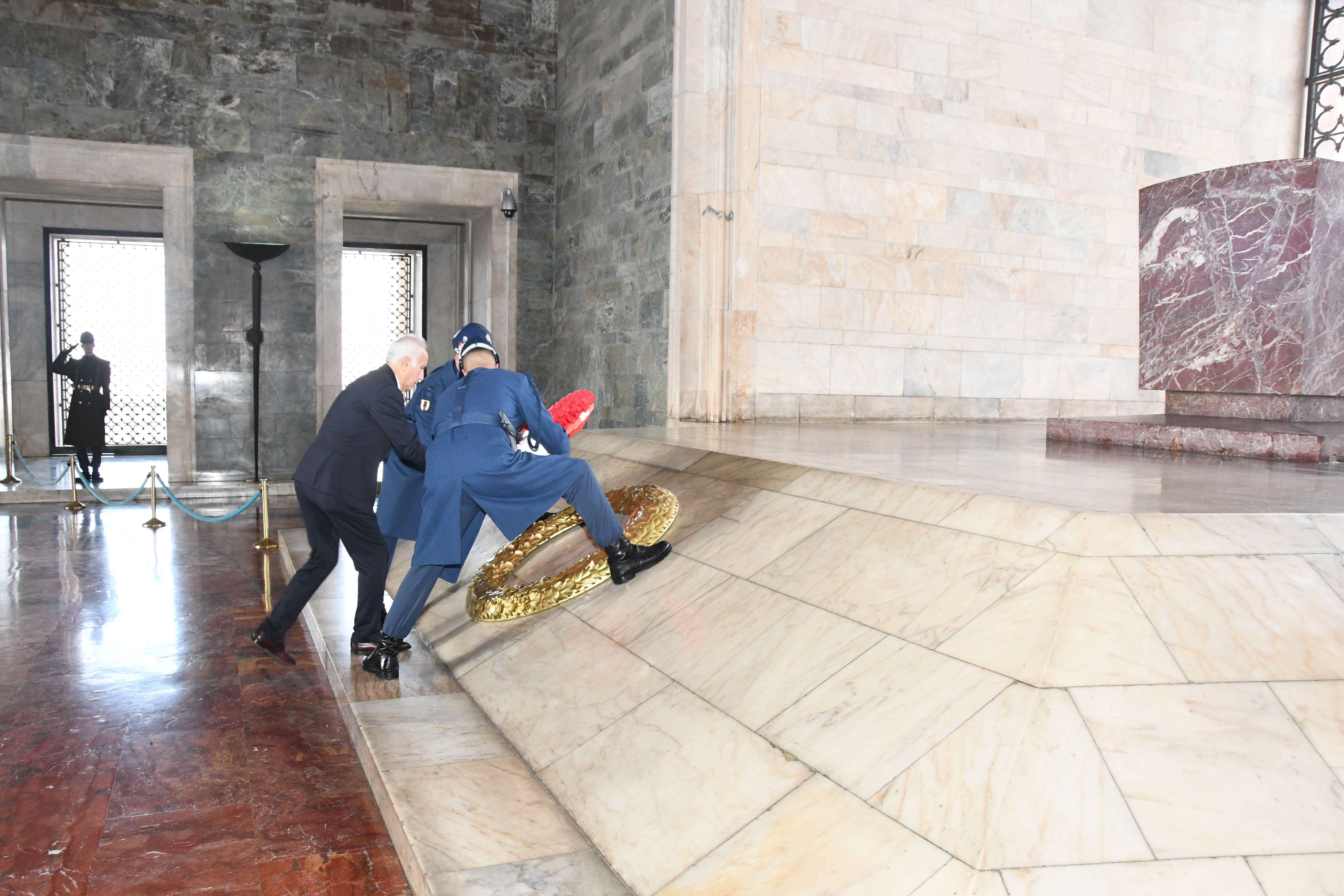 DERNEĞİMİZ ANITKABİR ZİYARETİ