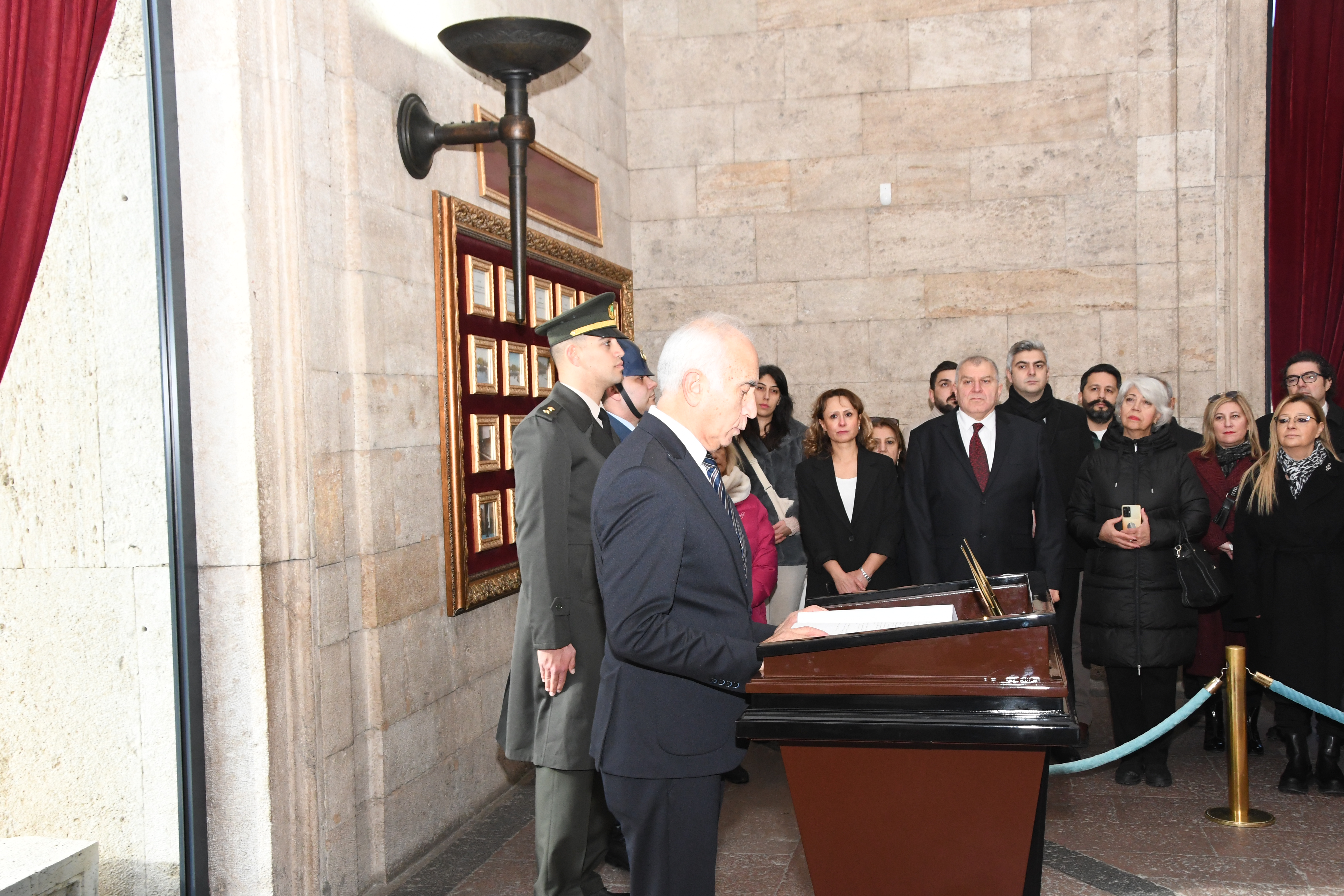 DERNEĞİMİZ ANITKABİR ZİYARETİ